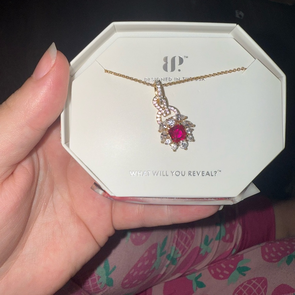 bp Gold and Red Necklace Elegant Jewelry
